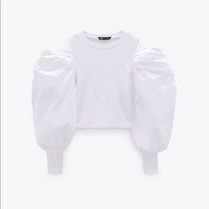 Contrasting Top-Statement piece